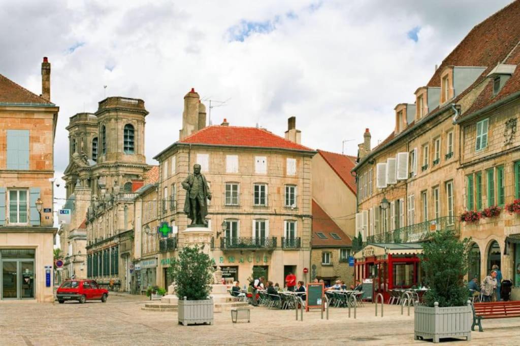 Le Petit Cloitre Apartment Langres Exterior photo